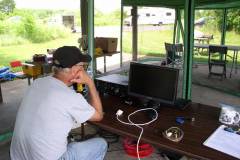 Roger KF9D daydreaming about all the contacts he is about to make - Photo by Fred Soop