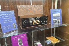 A DeForest radio used at Tower's Station in Nova Scotia