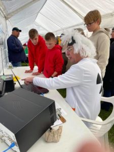 We set that dial to "88" and off we go!