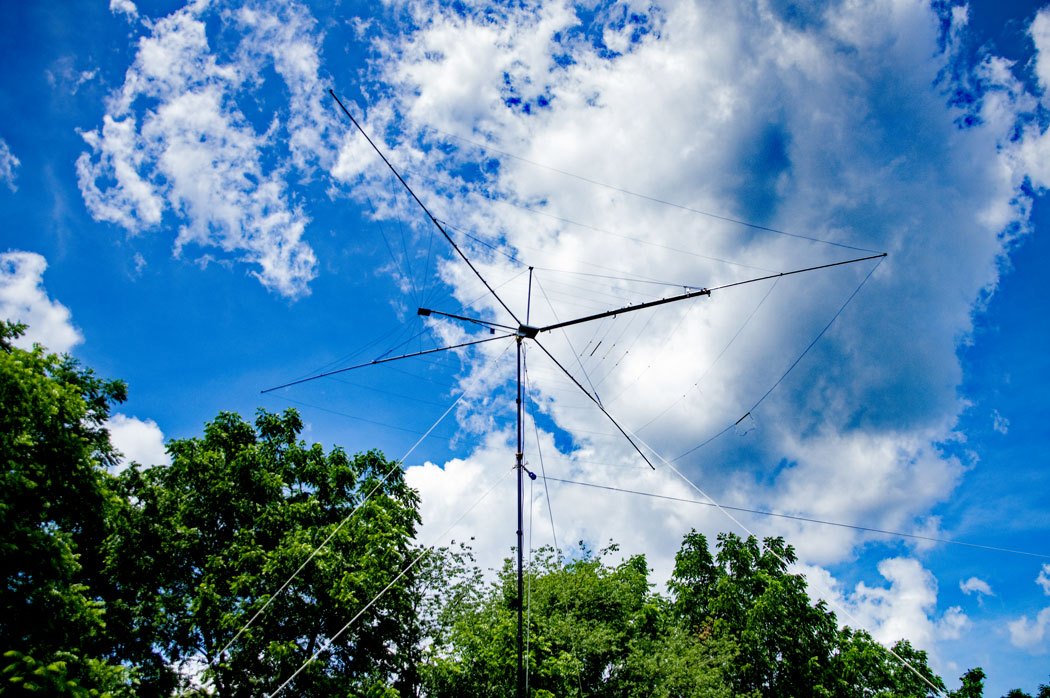 Cobweb antenna at the SSB Digital station