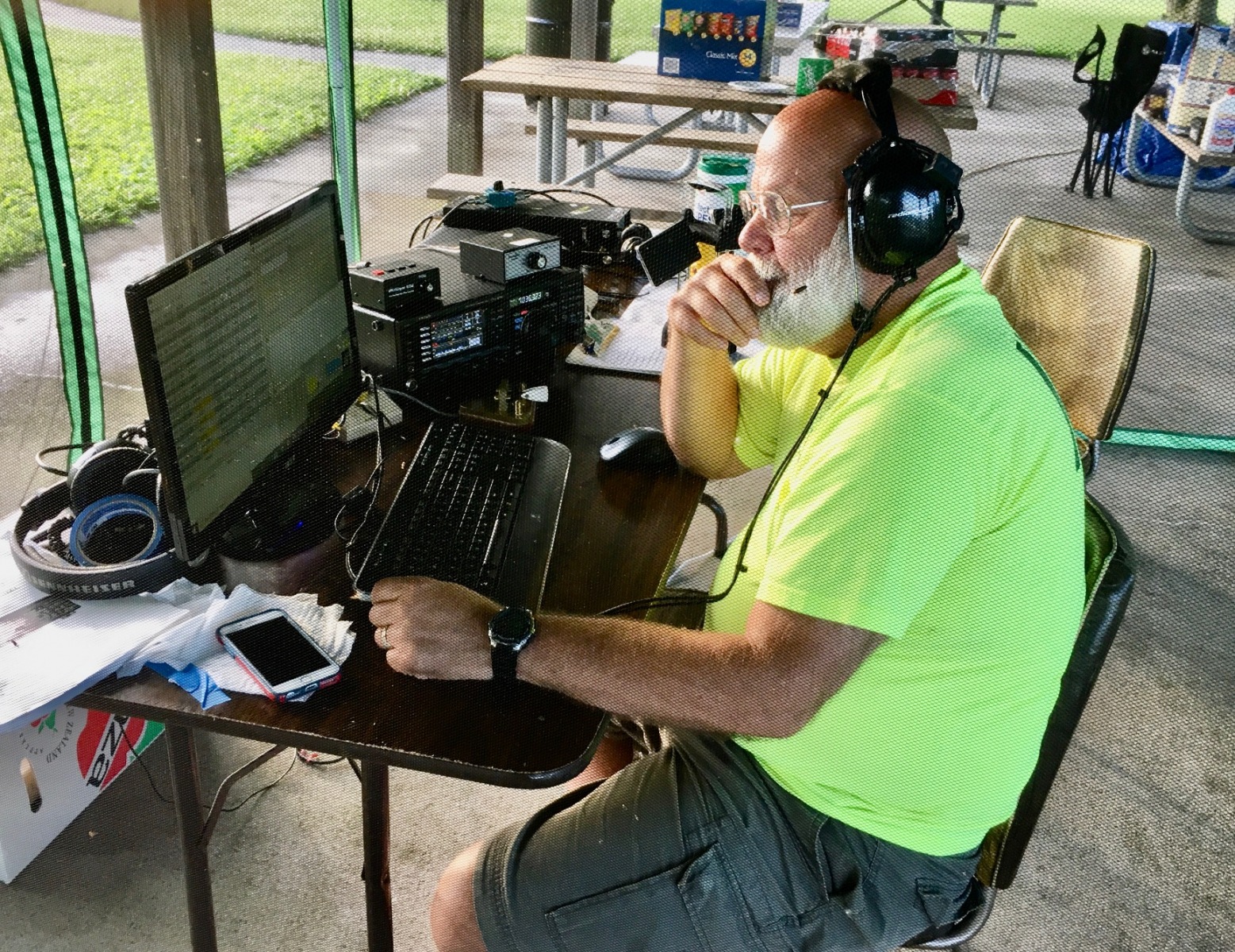 Joel W9NXM at the CW station
