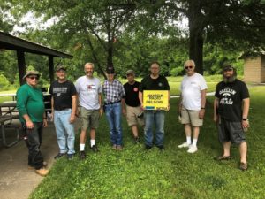 Setup crew: Joel (W9NXM), Roger (KF9D), Bill (KD9WEW), Dean (WC9C), Wayne (KC9UKA), John (KA9CAR), Mike (WB8BZK), Dan (KD9M), and Loren (K3RFC - taking photo)